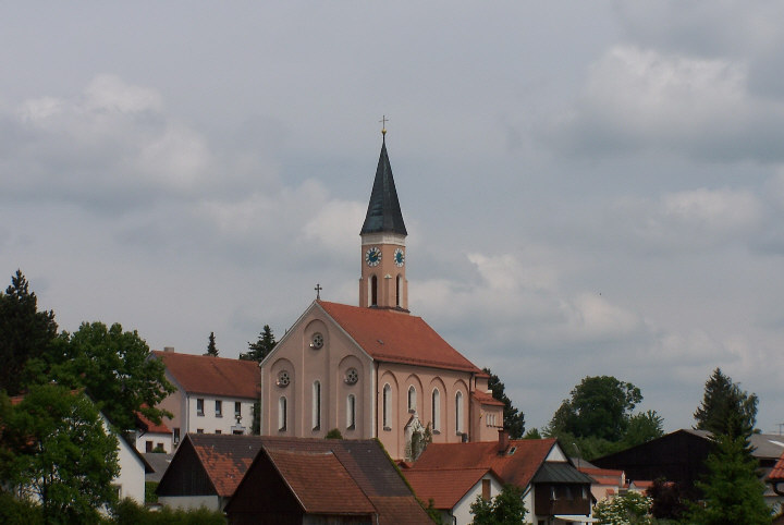 Kirche Mari Himmelfahrt Adlhausen